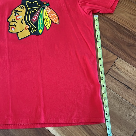 Chicago Blackhawks Hockey TOEWS 19 Tee Shirt - Picture 7 of 7